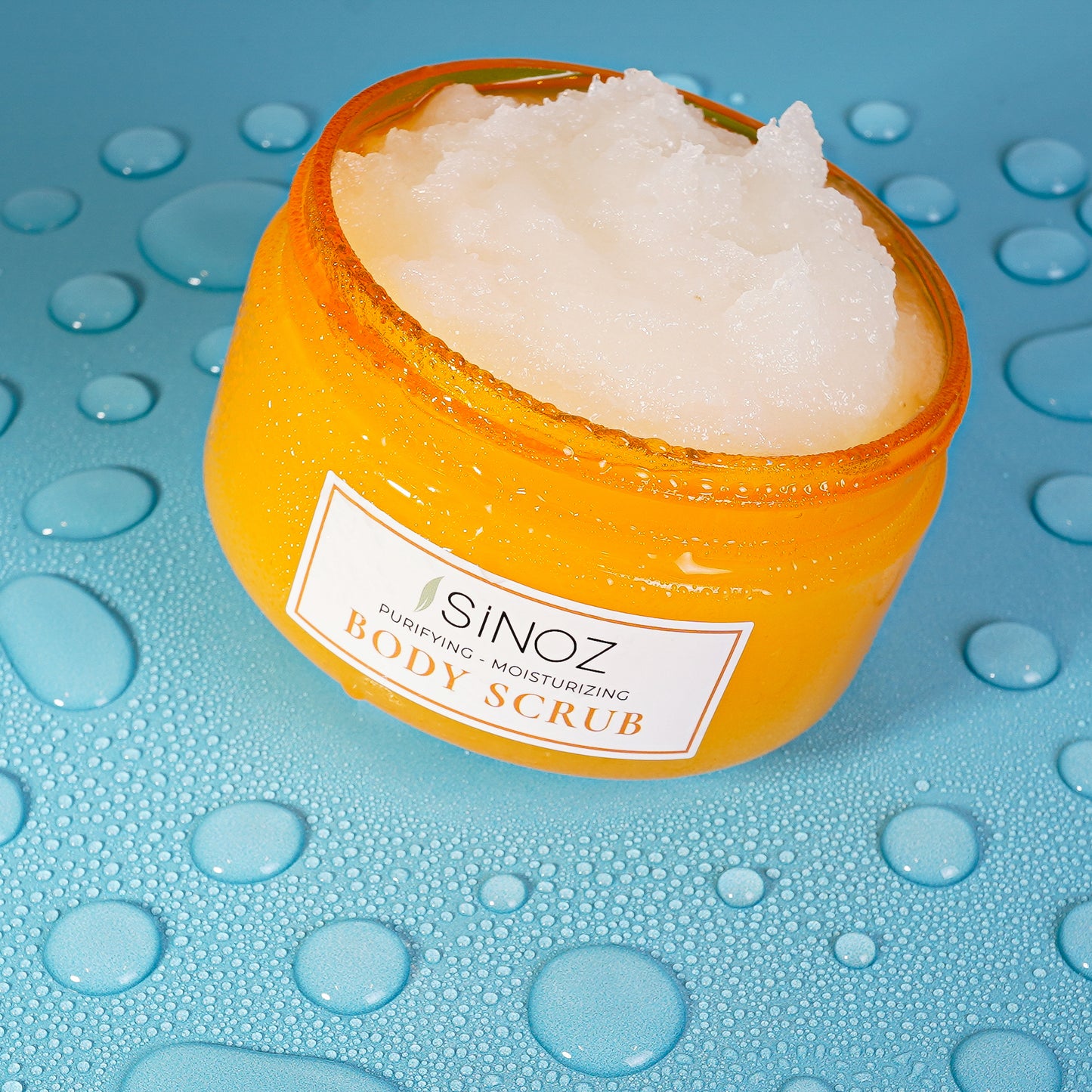 Почистващ и хидратиращ скраб за тяло с морска сол, мед и витамини SINOZ Gold Aura Body Scrub, 250ml