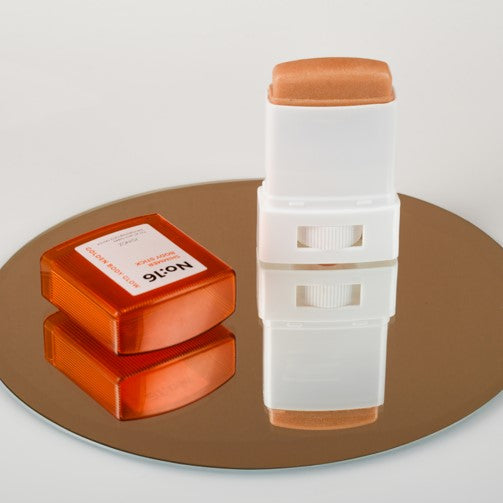 SINOZ No:16 Shimmer Body Stick - Блясък и интензивна грижа за кожата